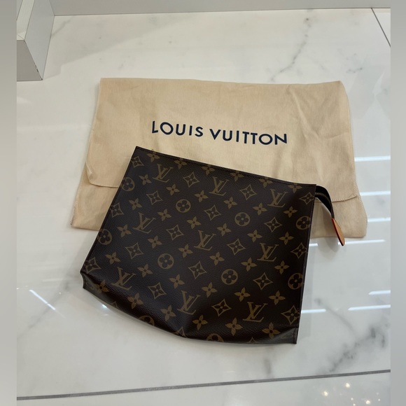 Louis Vuitton Monogram Canvas Poche Toilette - Picture 6 of 13